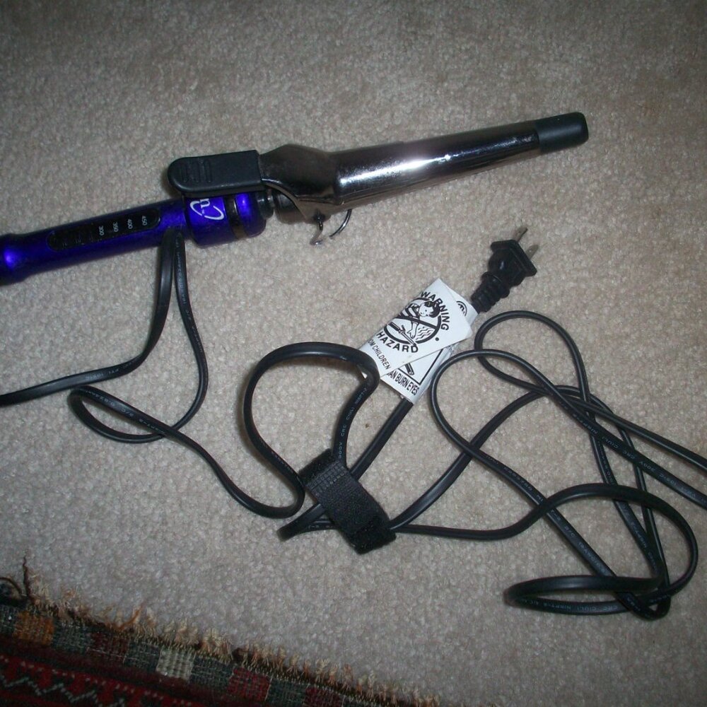 ion Titanium Pro Curling Iron Adjustable Heat to 450°F Model 301198 Swivel Cord - Picture 8 of 8